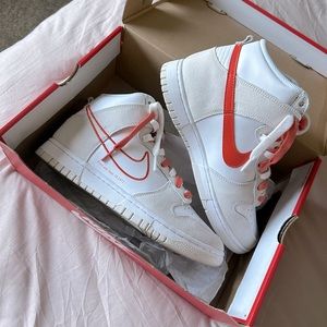 Nike Womens Dunk Highs